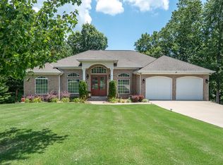 96 Walton Cv, Killen, AL 35645