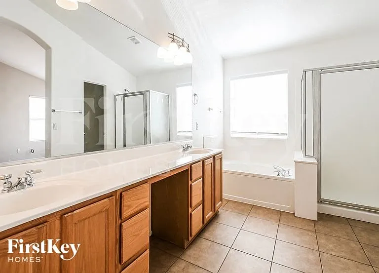 7409 W Emile Zola Ave — Photo 10