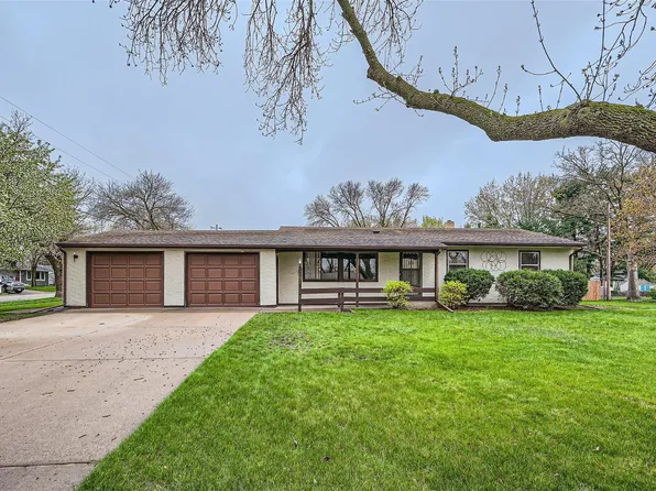 2252 Birch St, White Bear Lake, MN 55110