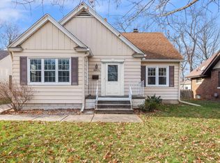 2371 24th St, Moline, IL 61265