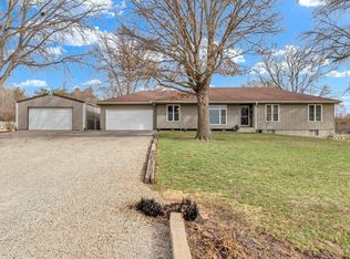 2100 NE 35th St, Topeka, KS 66617