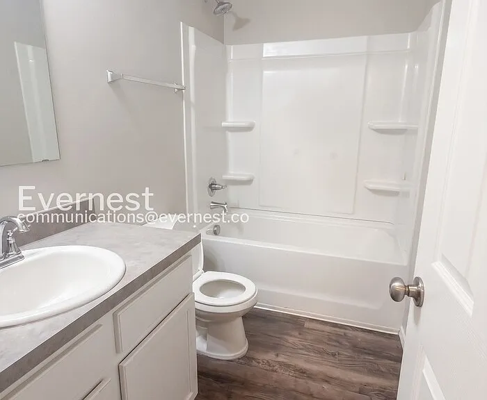 319 Maggie Way — Photo 15