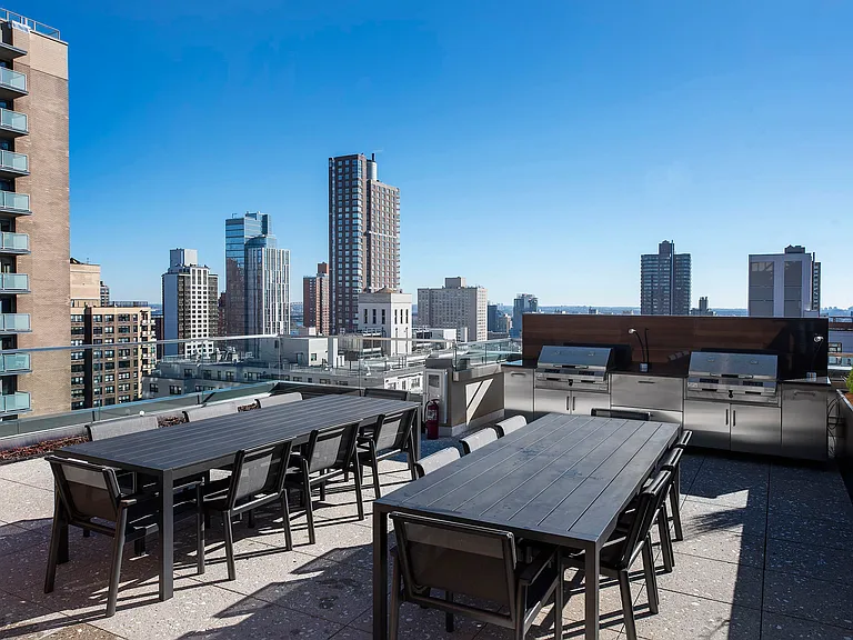 240 E 86th St #12L — Photo 14