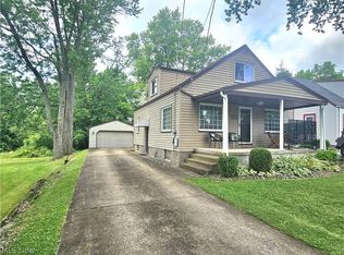 2231 Glenwood Ave, Niles, OH 44446
