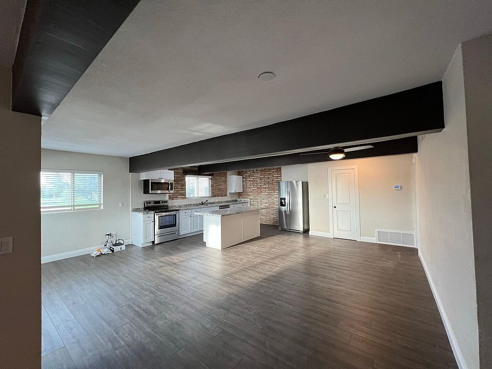 1st image of 34402 N 53rd St #1