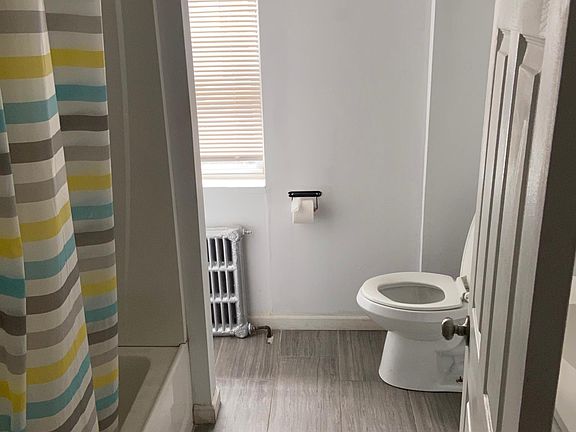 4th image of 429 W Girard Ave Floor 2