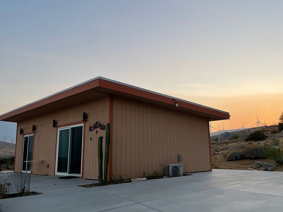 1st image of 60781 Painted Hills Rd