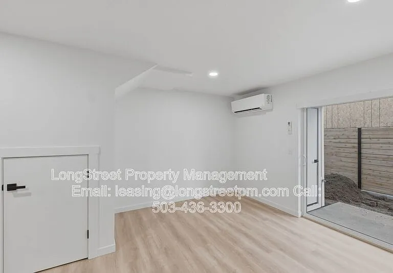 824 S 19th St — Photo 11