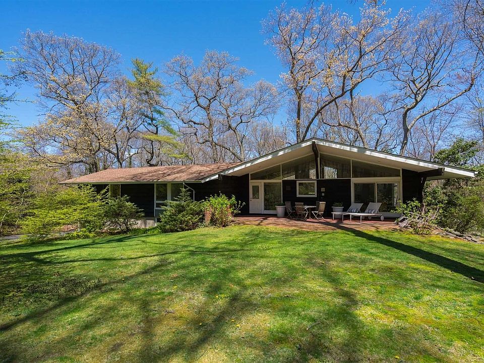 1st image of 38 Fiddlers Green Dr