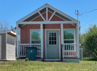 507 Ussery St, Bowie, TX 76230