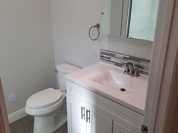 5th image of 7735 Agnes Ave