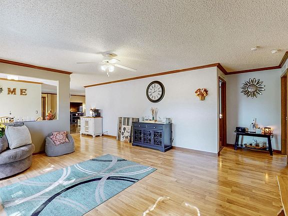 2nd image of 3186 Wrather Rd