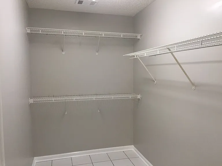 542 Loblolly Ln — Photo 12