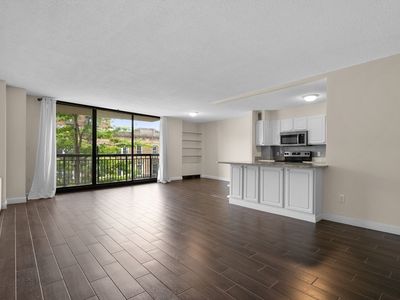 60 Longwood Ave APT 307, Brookline, MA, 02446