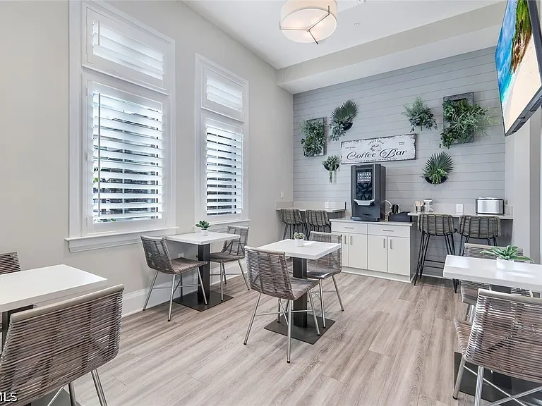 14050 Pine Lodge Ln — Photo 35