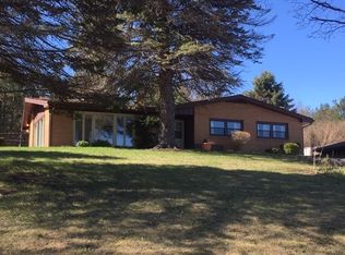 4634 Pickerel Lake Rd, Petoskey, MI 49770