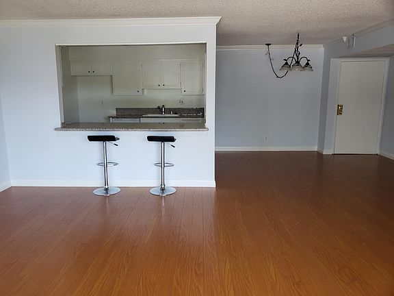 3rd image of 333 N Louise St Unit 24