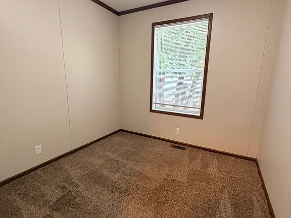 5th image of 96 Dunlap Cir #96
