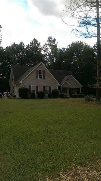 2nd image of 100 Brittany Ln