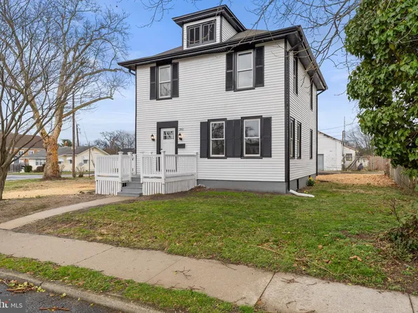 261 B St, Carneys Pt, NJ 08069