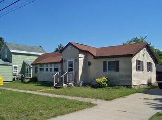 325 E Todd Ave, Reed City, MI 49677