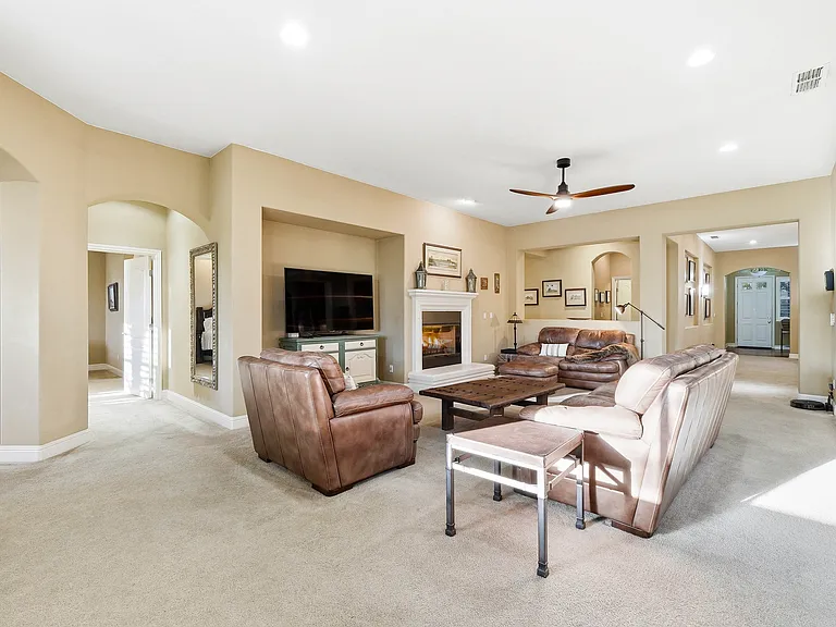 3800 Spalding Ct — Photo 10