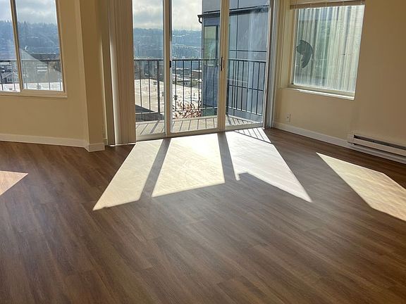 3rd image of 501 Highland Dr APT 202