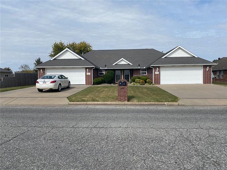 1st image of 2060 Ravenwood Pl #B