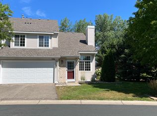 526 Mission Hills Way W #526, Chanhassen, MN 55317