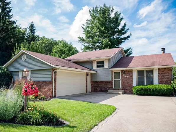 606 W Dunbar St, Mahomet, IL 61853