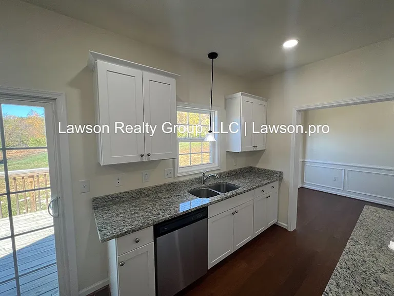 2080 Lawson Ln — Photo 13