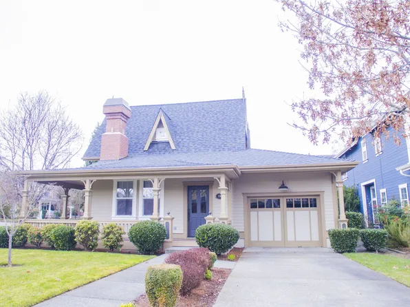 105 Taylor St, Jacksonville, OR 97530