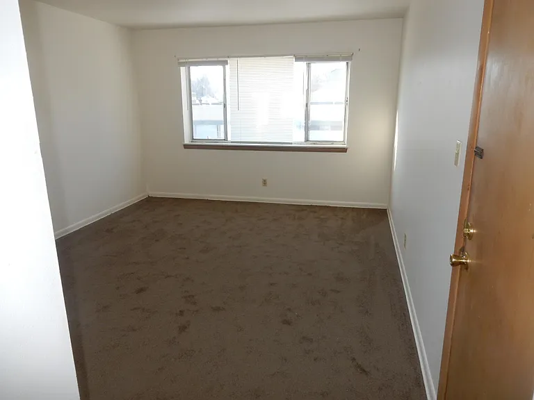 2060 S 90th St — Photo 5