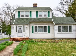 308 Grove St, Somerville, NJ 08876