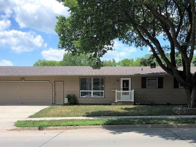 1107 Summit St, Yankton, SD, 57078