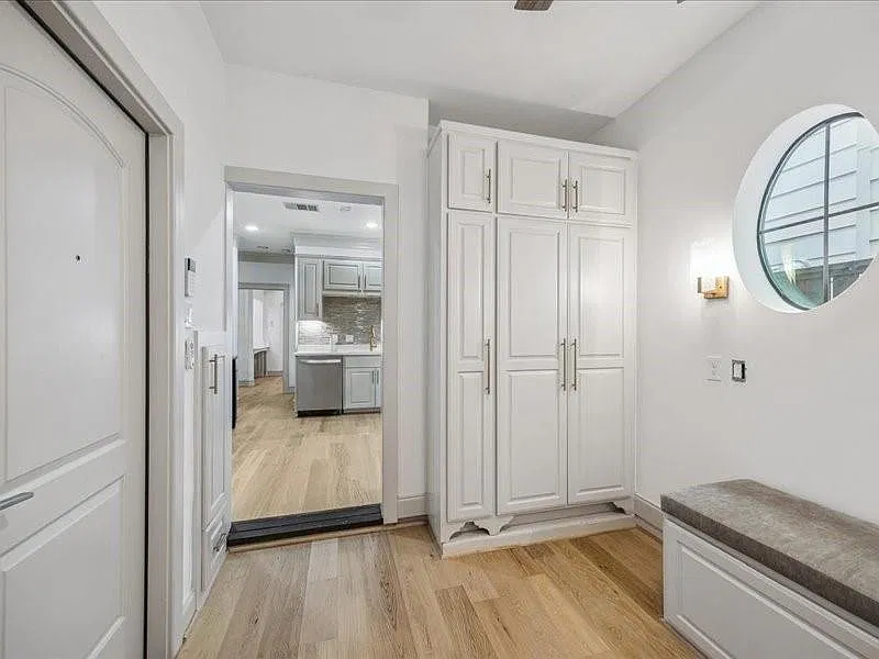 1 bed, 1.0 bath, 950 sqft, $2,200 — Photo 4