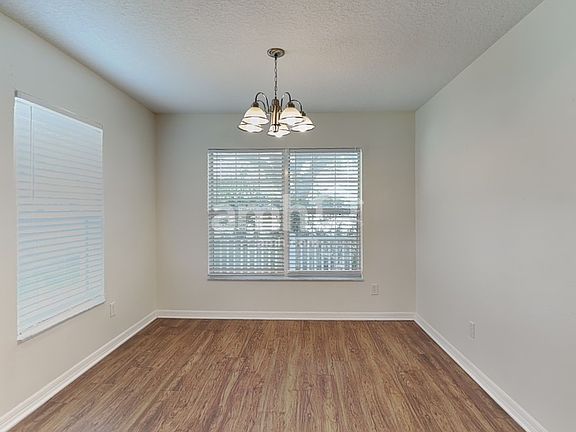 5th image of 1145 Bluegrass Dr