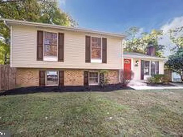 2107 Powder Horn Dr, Fort Washington, MD 20744