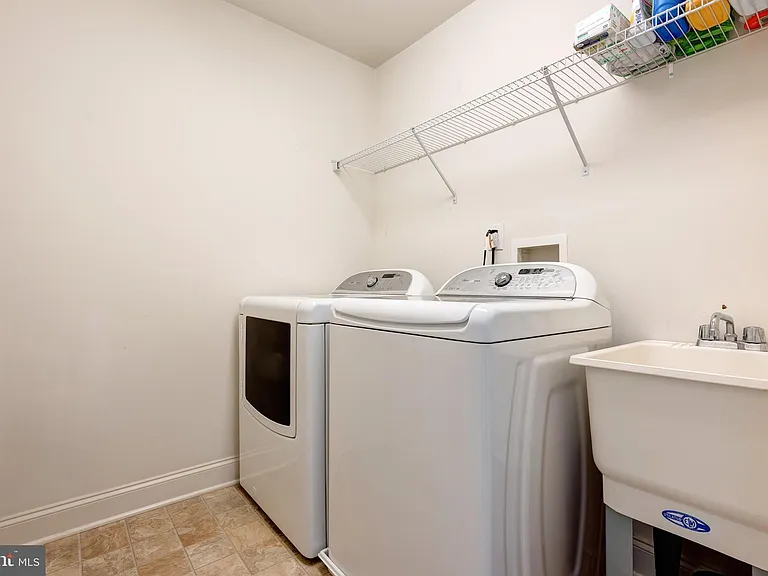2604 Rockledge Ct — Photo 44