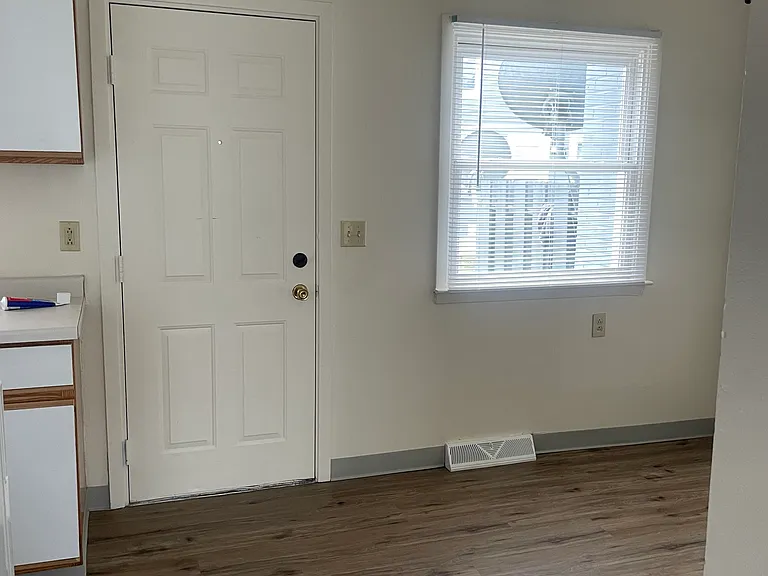 Parker Place — Photo 8