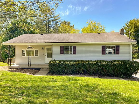 3rd image of 142 Holmes Dr