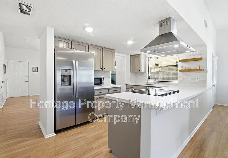 13402 Langtry St — Photo 7