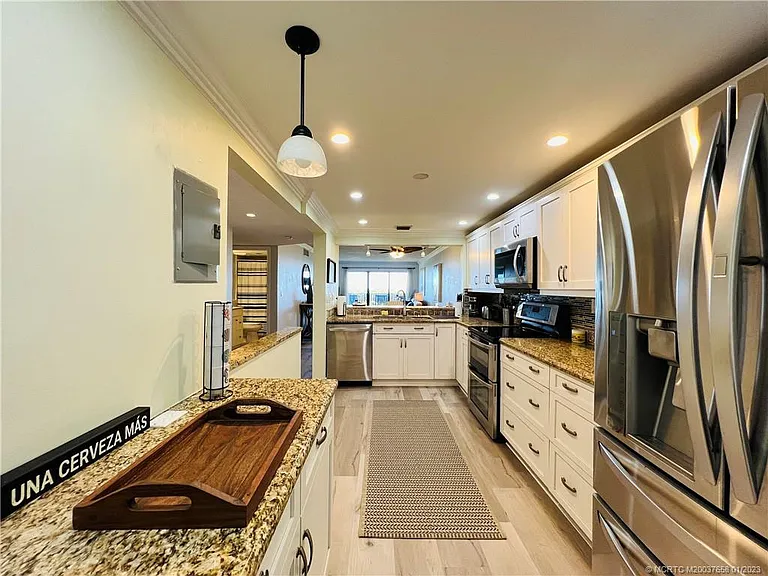 10044 S Ocean Dr #203 — Photo 13