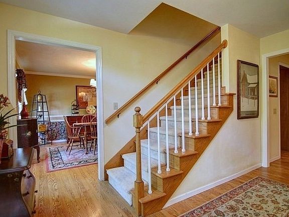 5th image of 5826 Schumann Dr