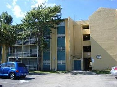 2nd image of 3700 NW 21st St APT 404