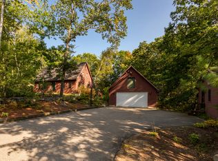 7 Barrington Ln, Rochester, NH 03839