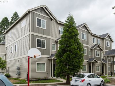10354 SW Hollyridge Ln, Beaverton, OR, 97005