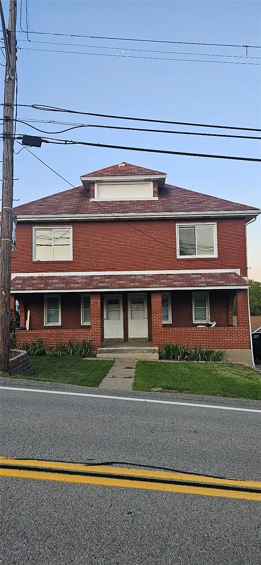 226 Joseph St photo 1