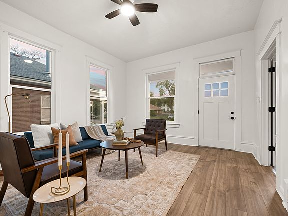 5th image of 3048 Ogden Ave