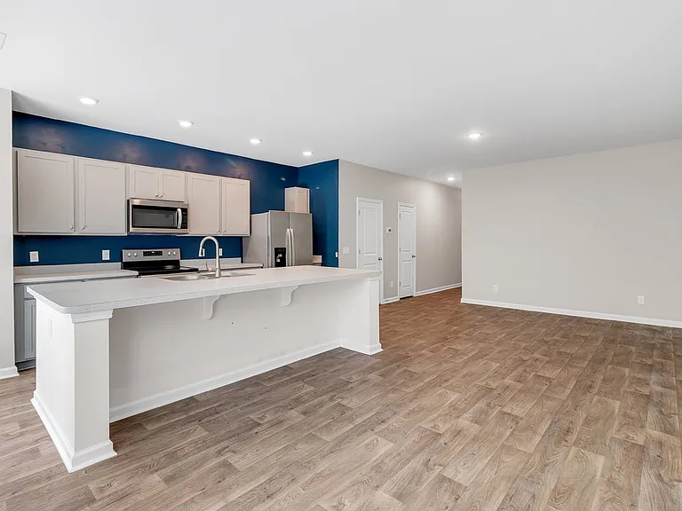 13 Villas Of Garrard Dr — Photo 3
